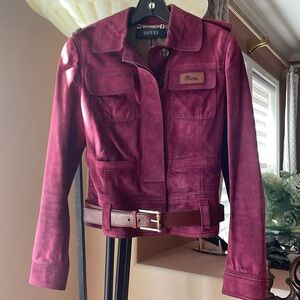 Adding a Gucci belt with the Beautiful GUcci suede leather jacket